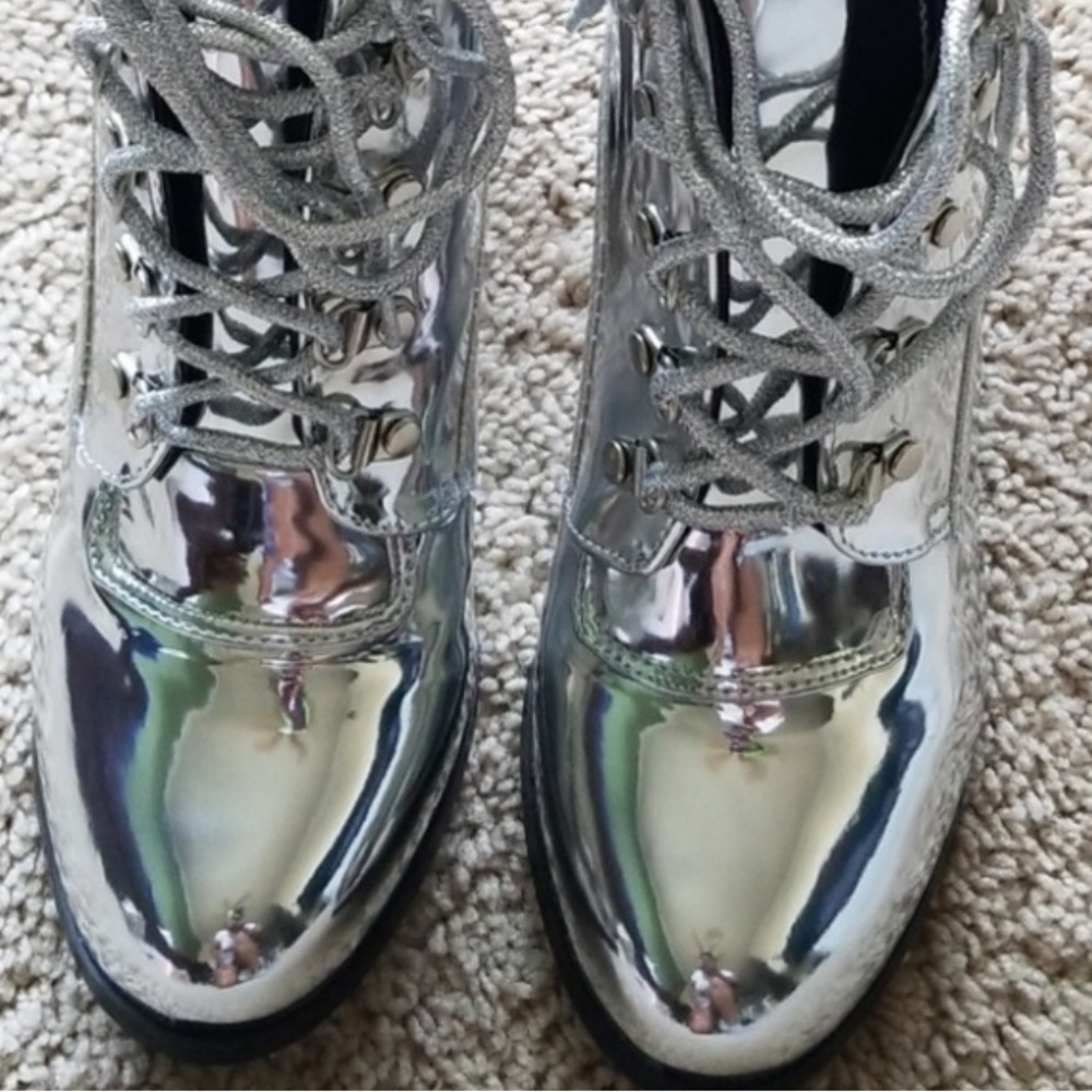 Metallic Patent Leather Chrome Silver lace up chunky high heel ankle boots Y2K - Picture 13 of 15
